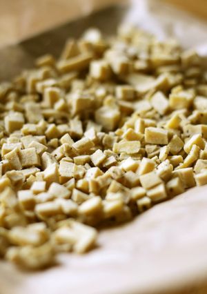 カリッサクッ！高野豆腐で低糖質♪クルトン-レシピのメイン写真