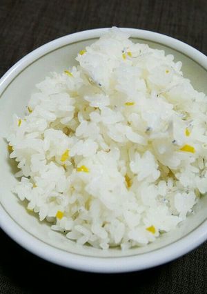 柚子の皮としらすの炊き込みご飯-レシピのメイン写真