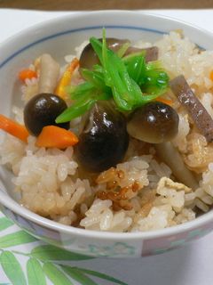 簡単炊き込みごはん♪-レシピのメイン写真