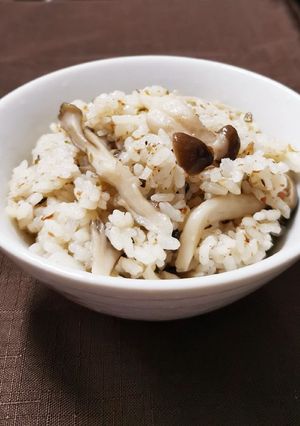 きのこだけごはん-レシピのメイン写真