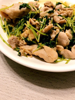 豆苗と豚バラのうまうま炒め-レシピのメイン写真