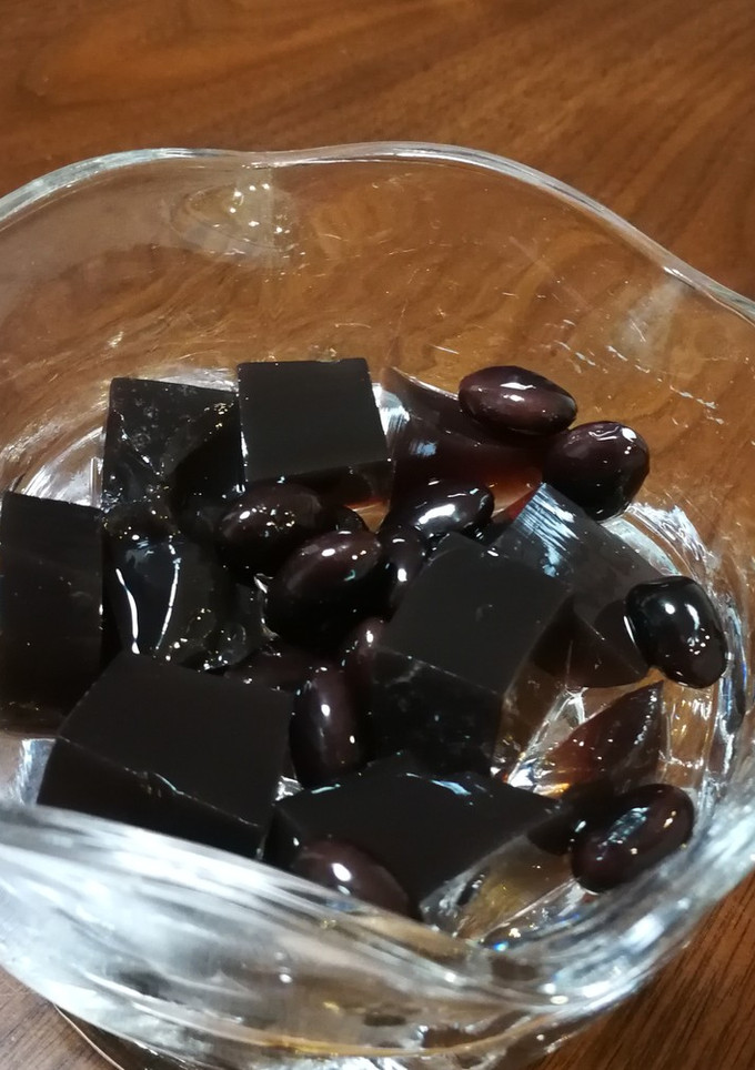 おせちの黒豆の煮汁で寒天-レシピのメイン写真
