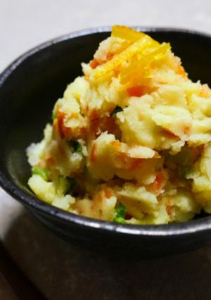 ゆずの香りがたまらない！冬のポテトサラダ-レシピのメイン写真