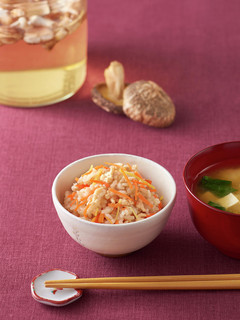 しいたけ軸水出汁でにんじんの炊き込みご飯-レシピのメイン写真