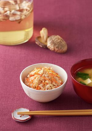 しいたけ軸水出汁でにんじんの炊き込みご飯-レシピのメイン写真