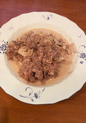サワークリームが大事！ビーフストロガノフ-レシピのメイン写真