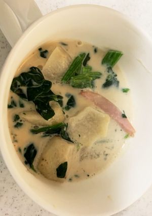 里芋とほうれん草ベーコンのクリーム煮-レシピのメイン写真