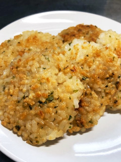子供のおやつに!煎餅焼きおにぎり-レシピのメイン写真