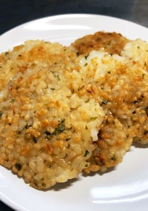 子供のおやつに！煎餅焼きおにぎり-レシピのメイン写真
