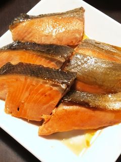 秋鮭のバターと昆布つゆ炒め♪-レシピのメイン写真