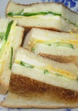 薄焼き卵とキュウリのサンドウィッチ-レシピのメイン写真
