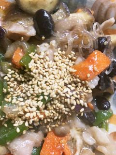 お節リメイク黒豆と春雨の辛そぼろ炒め煮-レシピのメイン写真