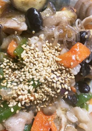 お節リメイク黒豆と春雨の辛そぼろ炒め煮-レシピのメイン写真