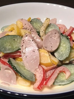パプリカ・胡瓜と魚肉ソーセージのサラダ-レシピのメイン写真