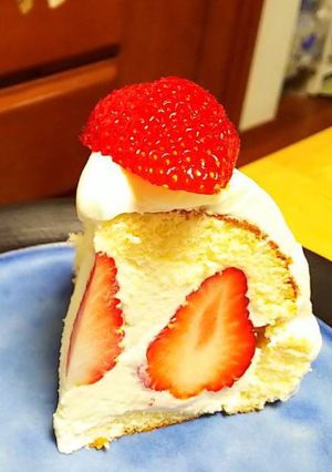 イチゴとレアチーズのドームケーキ-レシピのメイン写真