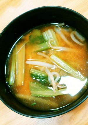 速攻完成！小松菜ともやしのお味噌汁-レシピのメイン写真