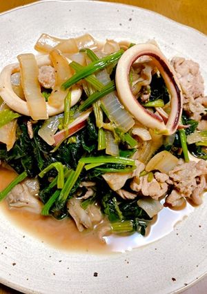 イカ&豚とほうれん草のバター醤油炒め-レシピのメイン写真