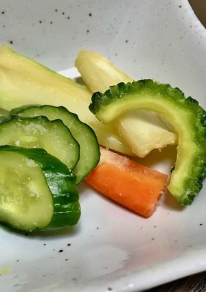 お酒のつまみに!好きな野菜を味噌に漬けて-レシピのメイン写真