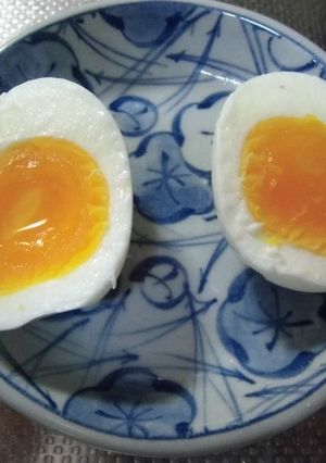 簡単確実な半熟卵の作り方（茹でずに蒸す）-レシピのメイン写真