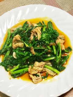 菊菜と豚バラ肉の辛味噌炒め-レシピのメイン写真