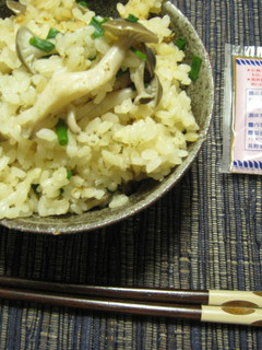簡単♬びっくり!即席味噌汁で炊き込みご飯-レシピのメイン写真
