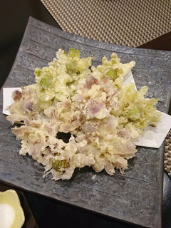 フキノトウと赤花フキノトウの天ぷら-レシピのメイン写真