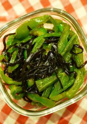 レンジでピーマンの塩昆布和え-レシピのメイン写真