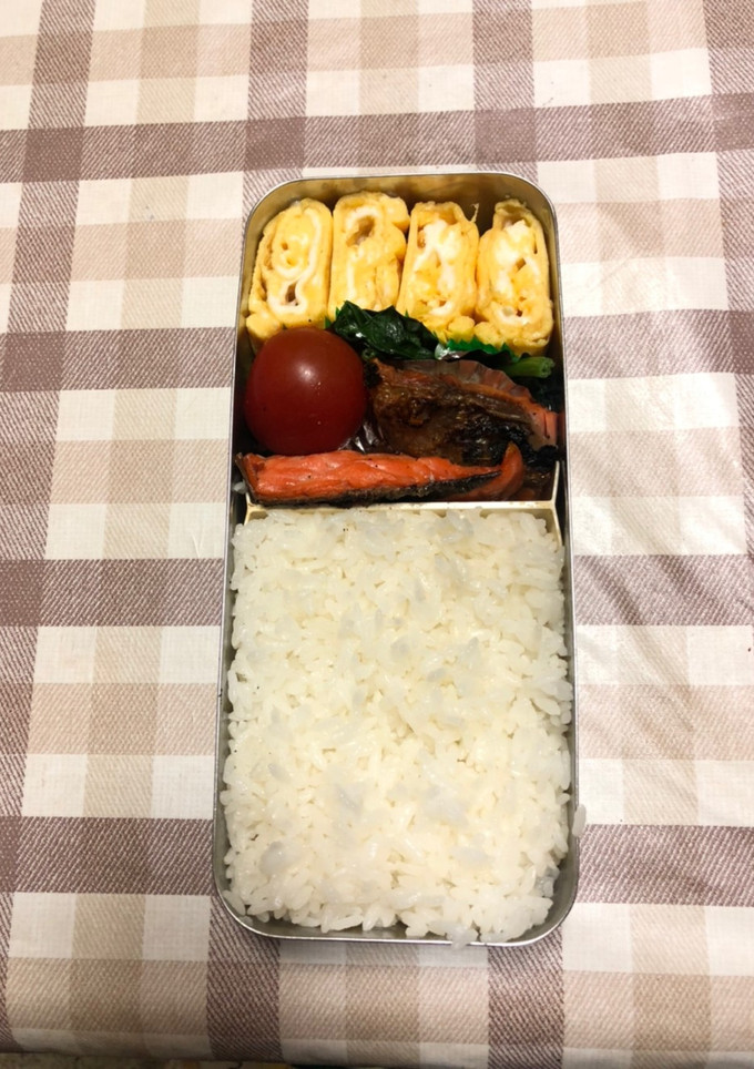 鮭とたまご焼きの会社弁当-レシピのメイン写真