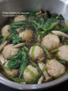 ゆず香る鶏団子と春雨の醤油鍋-レシピのメイン写真