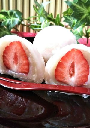 苺の日にちなんで【苺大福】出来ました-レシピのメイン写真
