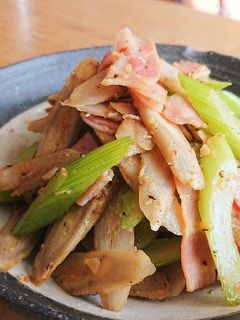 セロリと牛蒡のペペロンチーノ炒め-レシピのメイン写真