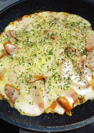 お正月の残りのお餅でピザ-レシピのメイン写真