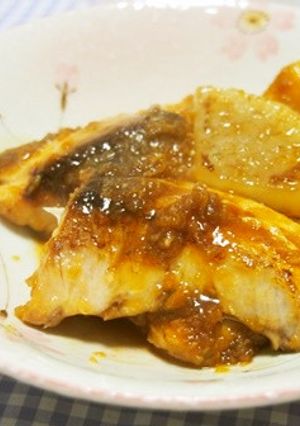 ぶりと大根のニンニク甘辛ダレ焼き♪-レシピのメイン写真