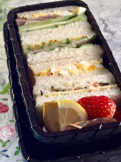 簡単サンドイッチ弁当 詰め方-レシピのメイン写真