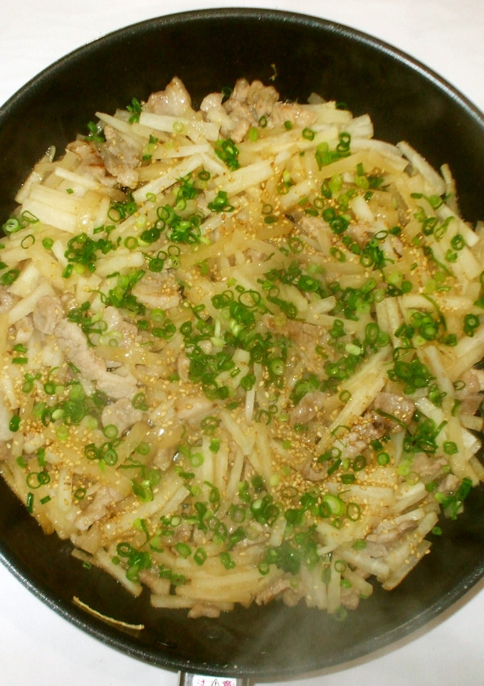 大根と豚肉炒め♪簡単-レシピのメイン写真