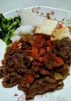 玉ねぎ人参白菜豆腐入りの牛丼-レシピのメイン写真