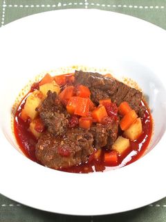 釜煮風シチュー(グヤーシュ)-レシピのメイン写真