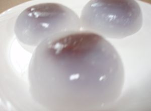 片栗粉で?水まんじゅう風 片栗粉で?水まんじゅう風-レシピのメイン写真