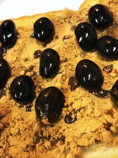 和風☆黒豆黒蜜きなこトースト-レシピのメイン写真