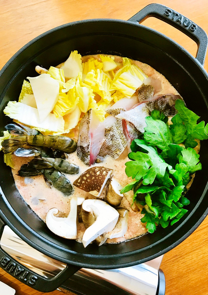 海鮮ダシがたまらん♡海鮮豆乳トマト鍋-レシピのメイン写真