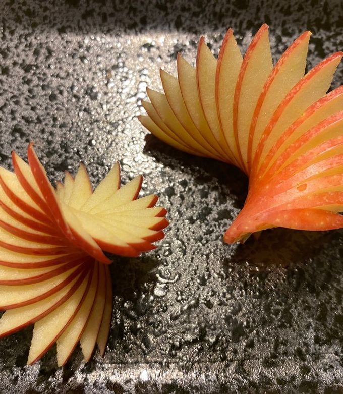 リンゴ飾り切り　リンゴの扇　らせん階段-レシピのメイン写真