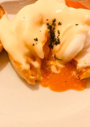 コンビニマフィンのエッグベネディクト-レシピのメイン写真