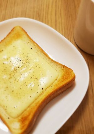 チーズたっぷりやみつきトースト-レシピのメイン写真