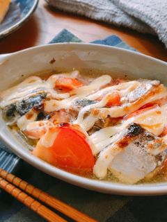 焼くだけ!サバ缶トマトマヨネーズ焼き-レシピのメイン写真