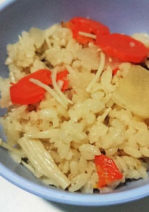【永谷園】えのきの炊き込み御飯【松茸味】-レシピのメイン写真