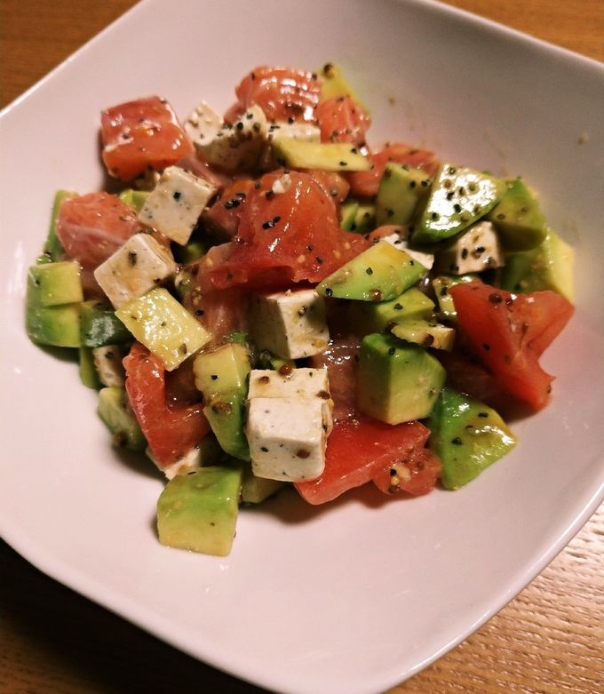 アボカド S20240125016001A_000.jpg