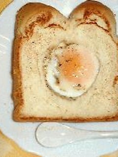Bird's Nest (目玉焼きブレッド)-レシピのメイン写真