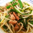簡単中華・豚肉ニラモヤシのソース炒め