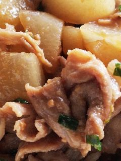 冬大根でほっこり♪豚肉の味噌バター炒め煮-レシピのメイン写真