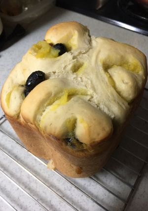 お節リメイク、きんとんと黒豆のパン-レシピのメイン写真